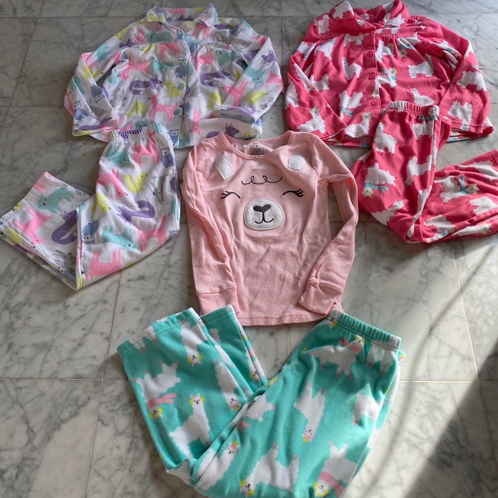 Girls Carter’s Fleece Pj Bundle of 3 EUC
